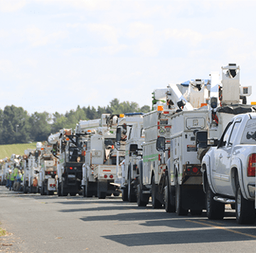 Rangée de camions de la flotte utilitaire